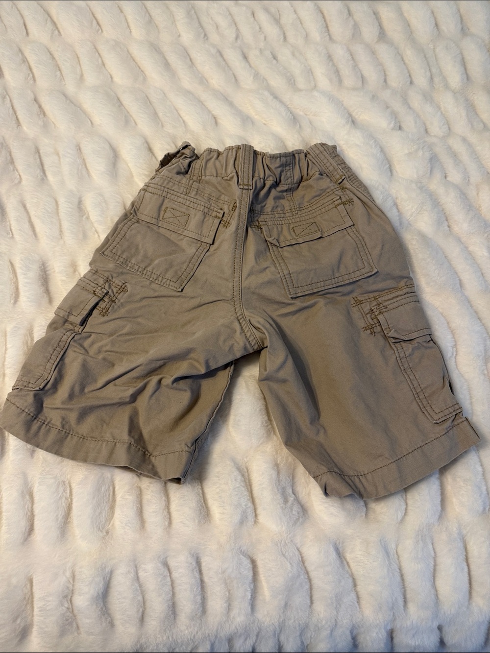 GAPKids Beige Khaki Cargo Shorts C4 - Picture 5 of 5